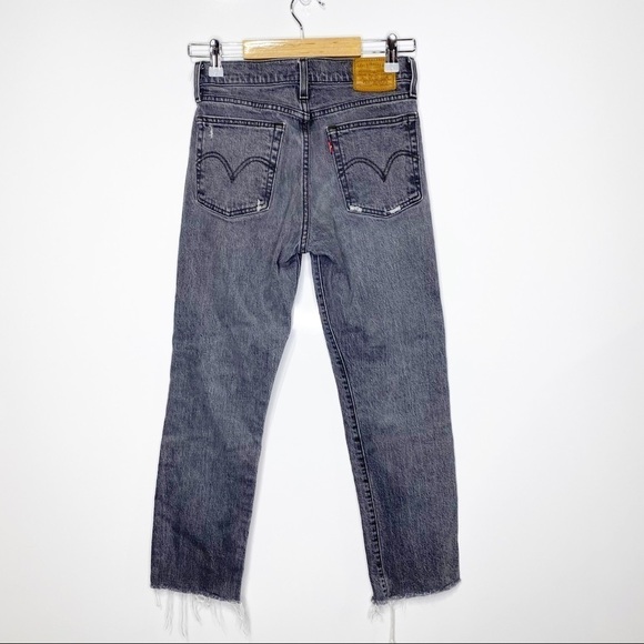 Levi’s Wedgie Straight Jeans - Picture 10 of 15